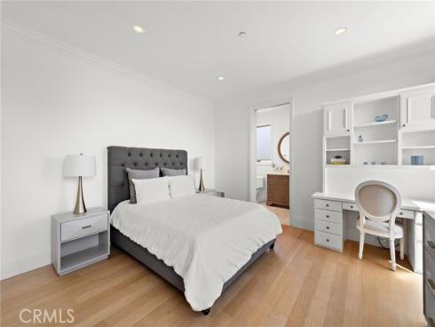 530 Kings Road, Newport Beach, CA