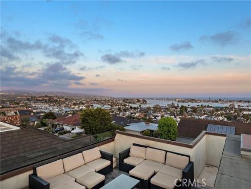 530 Kings Road, Newport Beach, CA