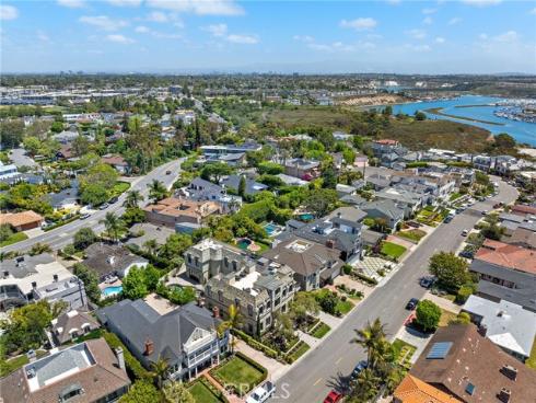 530 Kings Road, Newport Beach, CA