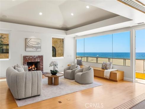 1554 E Oceanfront  , Newport Beach, CA