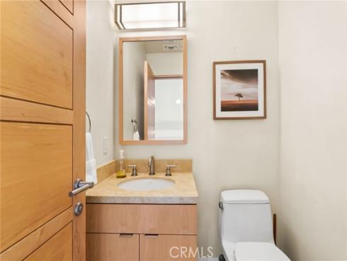 1554 E Oceanfront  , Newport Beach, CA