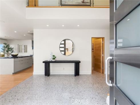 1554 E Oceanfront  , Newport Beach, CA