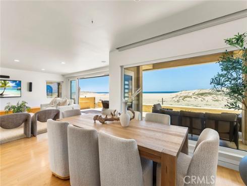 1554 E Oceanfront  , Newport Beach, CA
