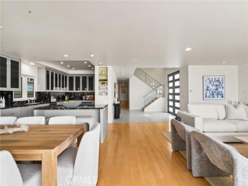 1554 E Oceanfront  , Newport Beach, CA