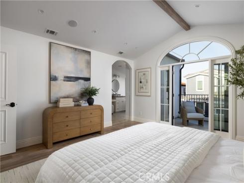 110 Via Orvieto , Newport Beach, CA