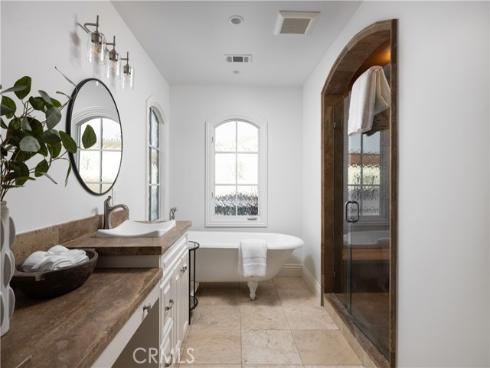 110 Via Orvieto , Newport Beach, CA