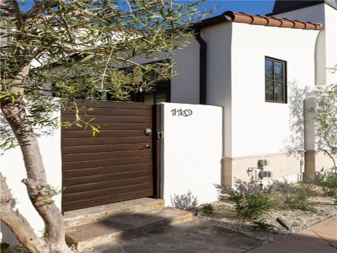 110 Via Orvieto , Newport Beach, CA