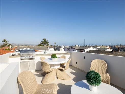 110 Via Orvieto , Newport Beach, CA