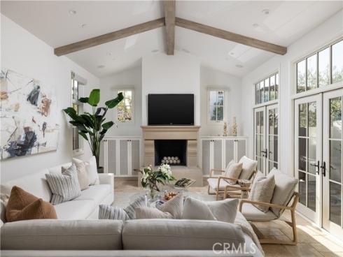 110 Via Orvieto , Newport Beach, CA