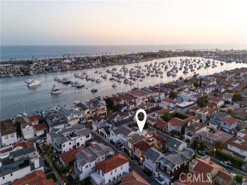 110  Via Orvieto  , Newport Beach, CA