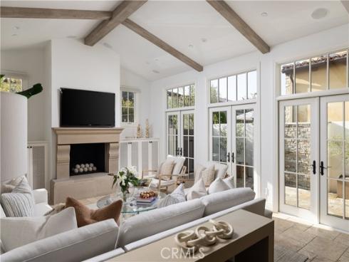 110 Via Orvieto , Newport Beach, CA