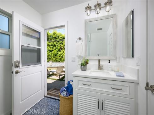 519 Signal Road, Newport Beach, CA