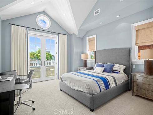 1324 E Balboa   Boulevard, Newport Beach, CA