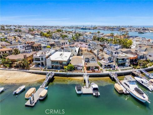 129 N Bay Front , Newport Beach, CA