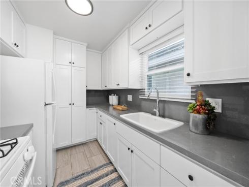 502 36th Street, Newport Beach, CA