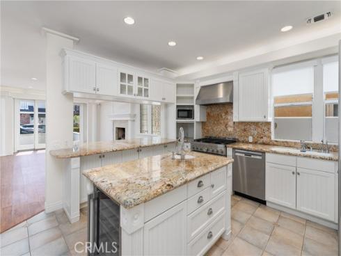 327 Amethyst Avenue, Newport Beach, CA