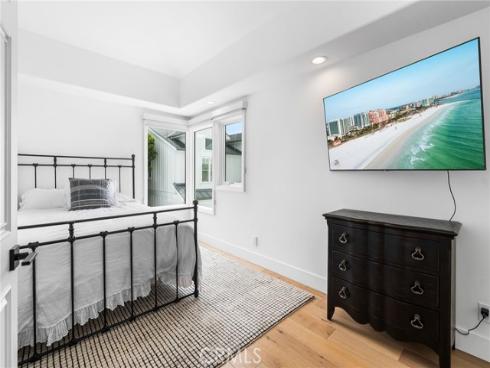 332 L Street, Newport Beach, CA