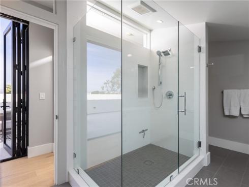 502 W Balboa Boulevard, Newport Beach, CA