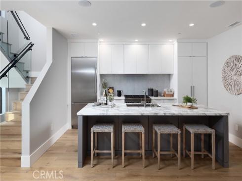 502 W Balboa Boulevard, Newport Beach, CA