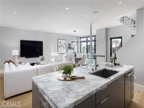 502 W Balboa Boulevard, Newport Beach, CA