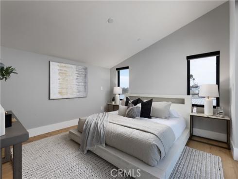 502 W Balboa Boulevard, Newport Beach, CA