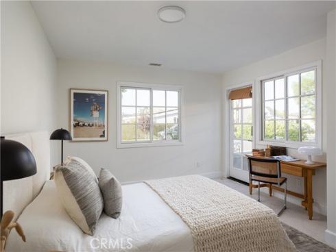 1307 Oxford Lane, Newport Beach, CA