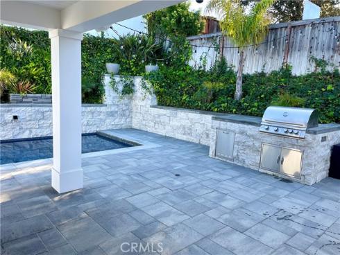 726 Bison Avenue, Newport Beach, CA