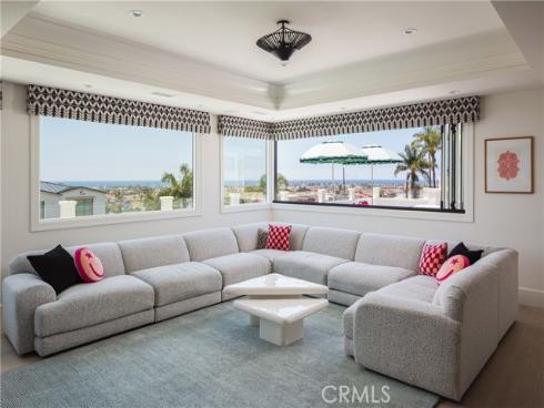 1110 Kings Road, Newport Beach, CA