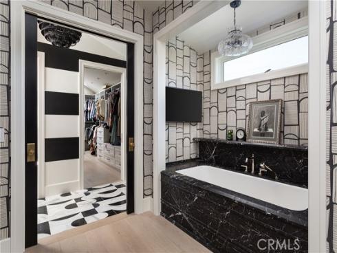 1110 Kings Road, Newport Beach, CA