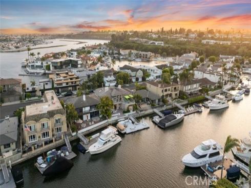 218 Evening Star Lane, Newport Beach, CA