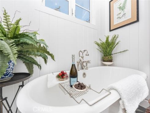 105  Via Waziers  , Newport Beach, CA