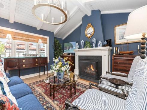 105  Via Waziers  , Newport Beach, CA