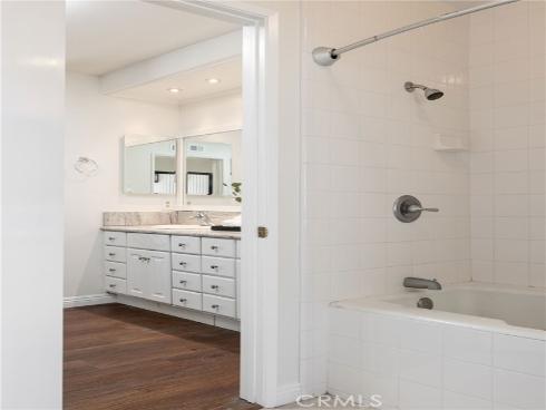 1 Robon 1 Court, Newport Beach, CA