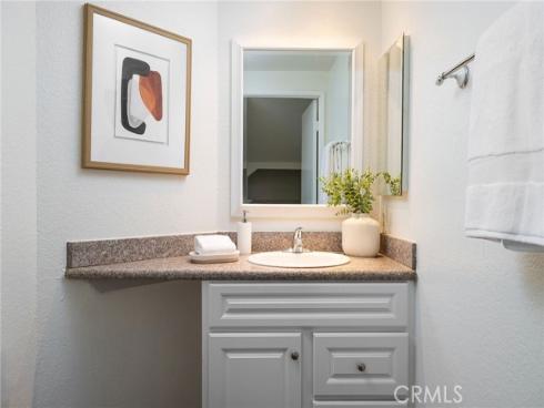 1 Robon 1 Court, Newport Beach, CA