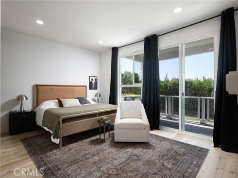 47 Southampton Court, Newport Beach, CA