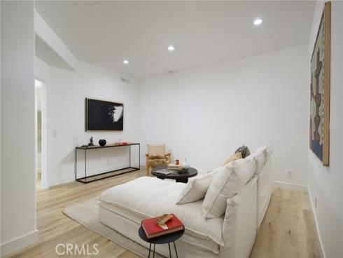 47 Southampton Court, Newport Beach, CA