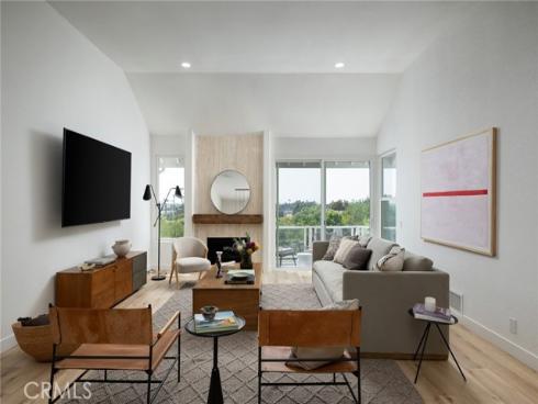 47 Southampton Court, Newport Beach, CA