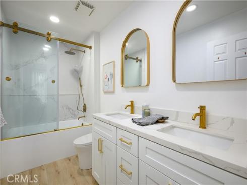 47 Southampton Court, Newport Beach, CA