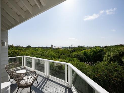 47 Southampton Court, Newport Beach, CA