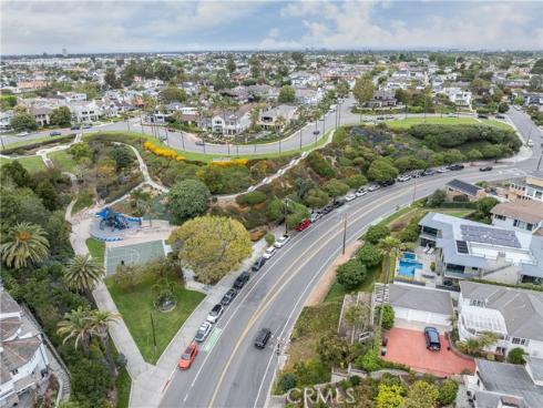 425 Tustin Avenue, Newport Beach, CA