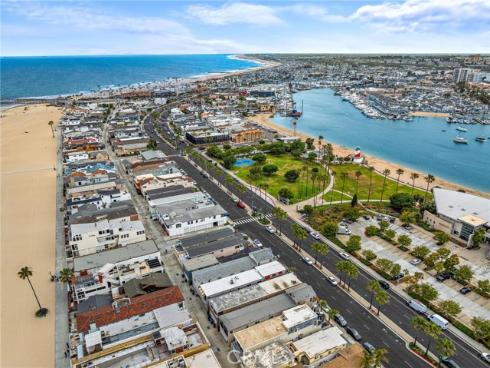 1623 W Balboa Boulevard, Newport Beach, CA