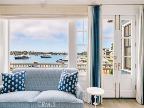 505 W Edgewater Avenue, Newport Beach, CA