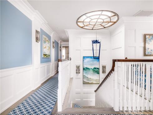 505 W Edgewater Avenue, Newport Beach, CA