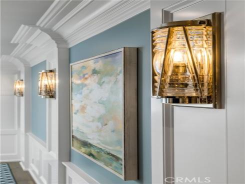 505 W Edgewater Avenue, Newport Beach, CA