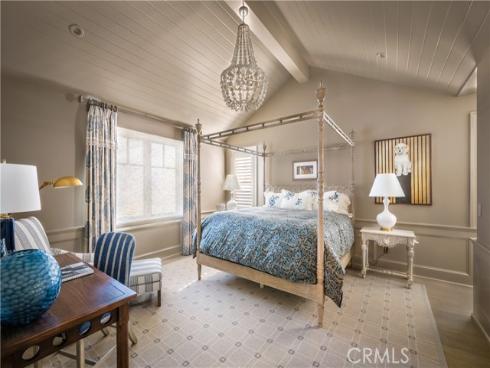 505 W Edgewater Avenue, Newport Beach, CA