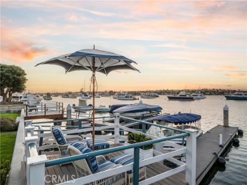 505 W Edgewater Avenue, Newport Beach, CA
