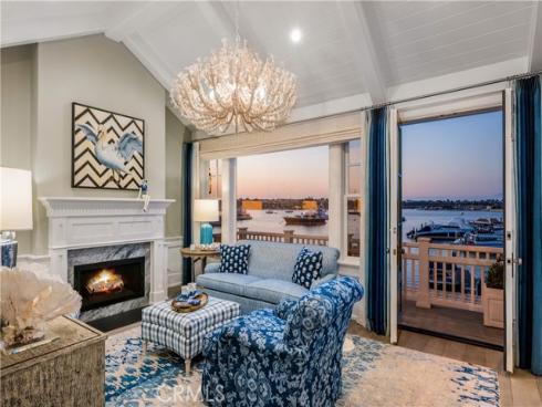 505 W Edgewater Avenue, Newport Beach, CA