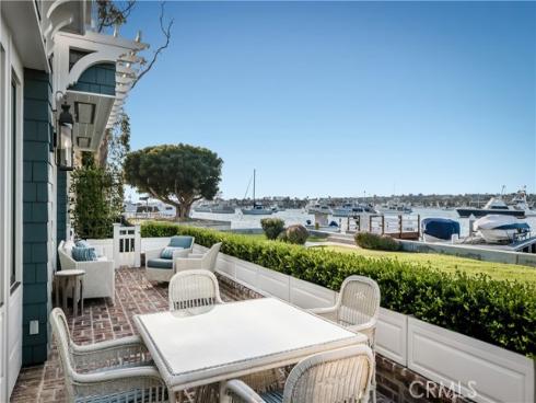505 W Edgewater Avenue, Newport Beach, CA
