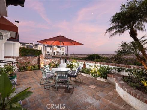 1305 E Balboa   Boulevard, Newport Beach, CA