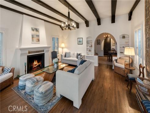 1305 E Balboa   Boulevard, Newport Beach, CA